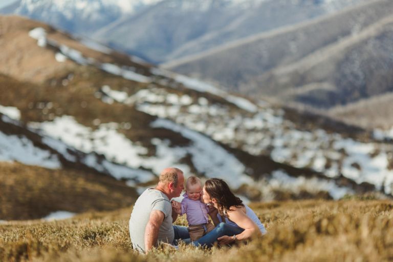 lifestyle family portrait session snowy mountains