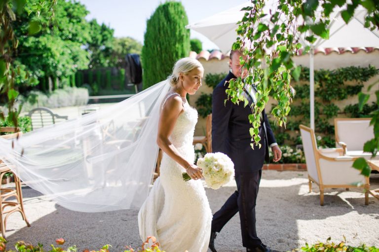Candid wedding photos